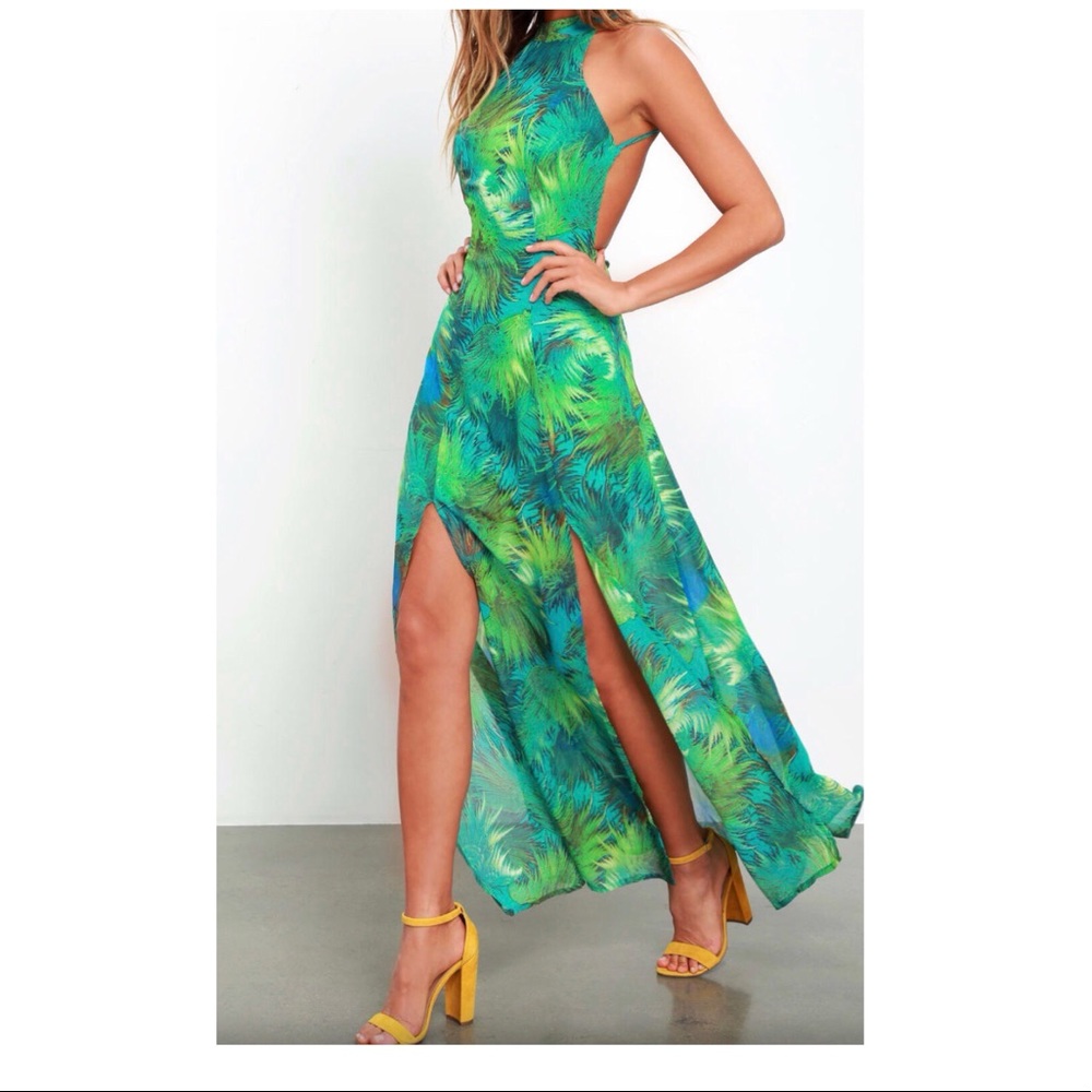 Lulu’s dress 👗 Beautiful green dress!